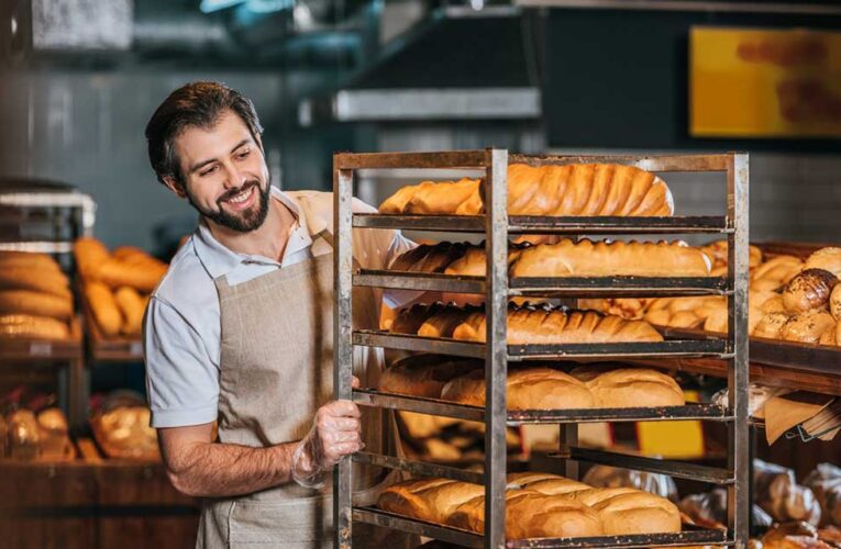 Se han otorgado 115 mil créditos a pequeñas empresas