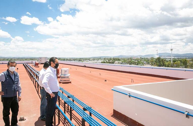 Francisco Domínguez supervisa obra del Hospital General