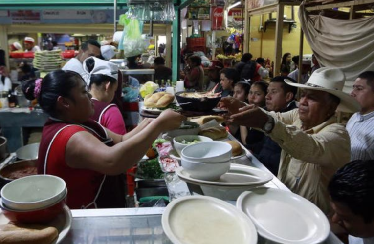 Mercados aún no respetan aforos permitidos