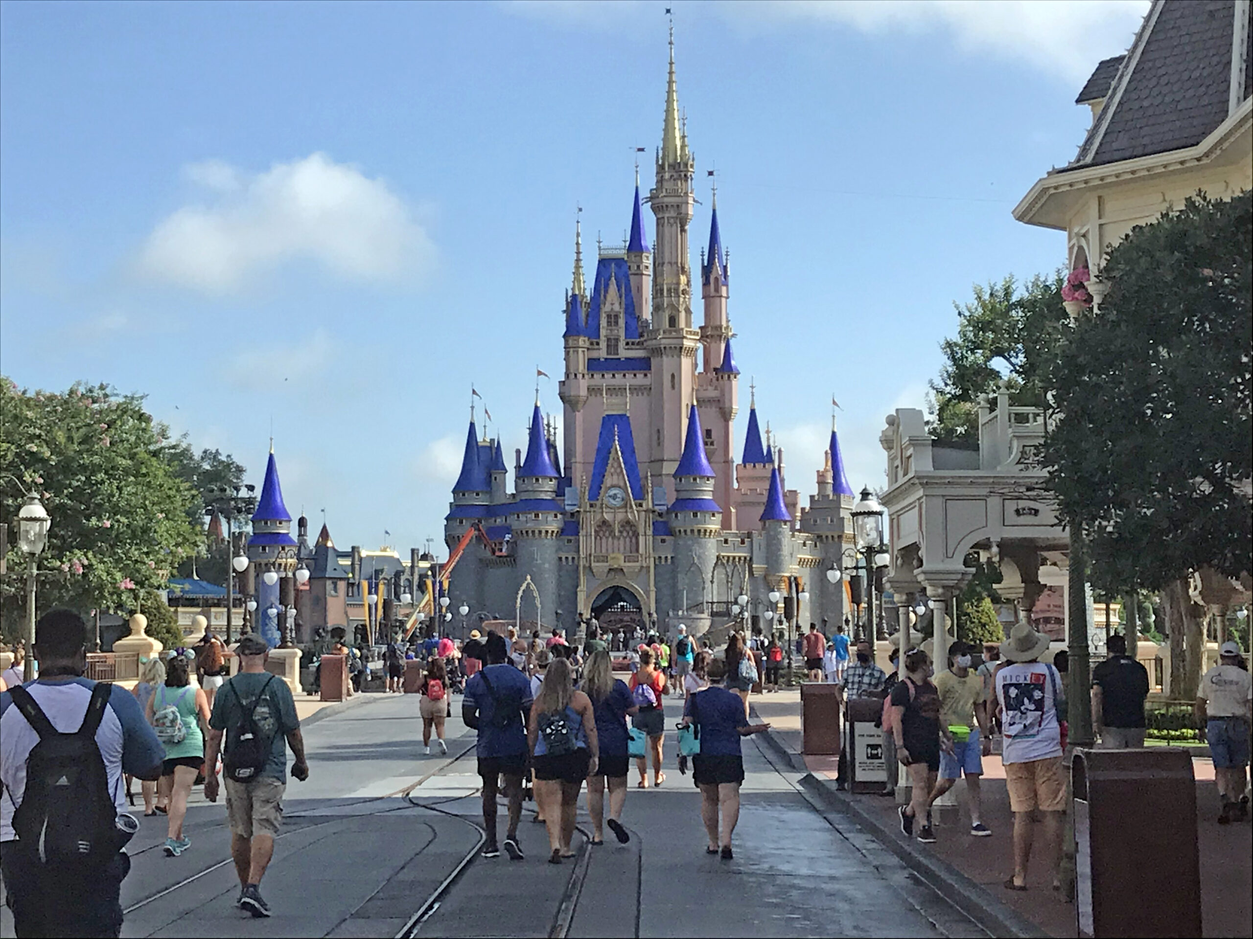 Disney reabre sus parques de diversión en Florida