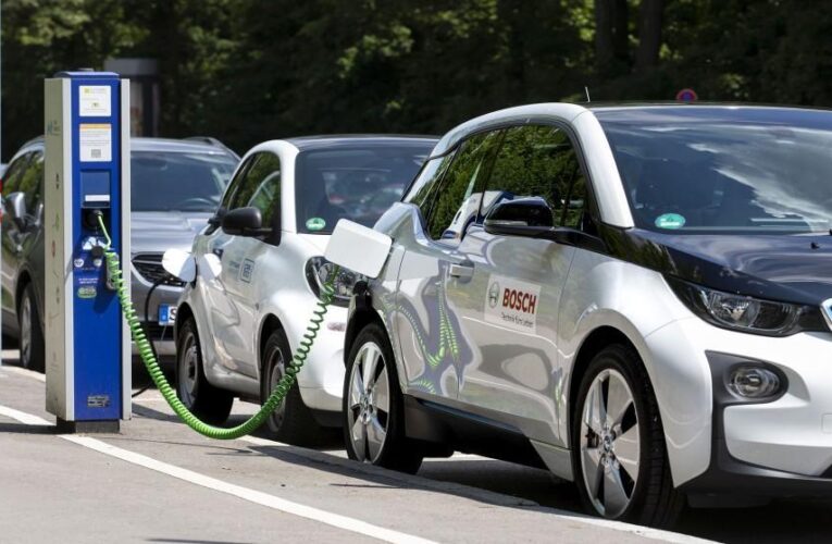 Europa registra aumento masivo de compra de autos eléctricos