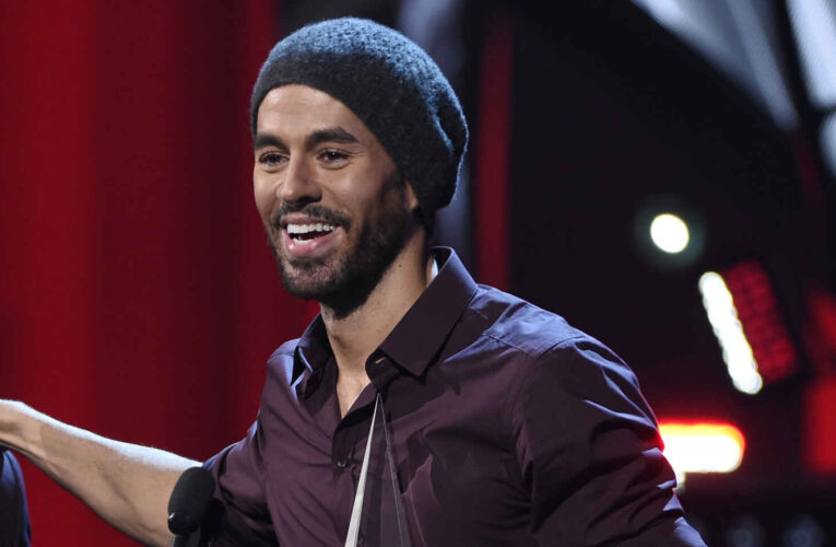 Enrique Iglesias aplaza gira musical hasta 2021