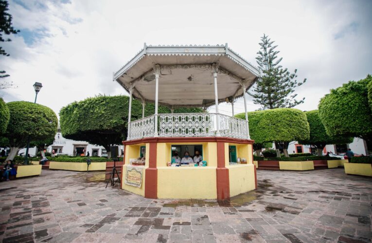 Habilitan el kiosko de San Juan Del Río como punto de venta, en apoyo a artesanos