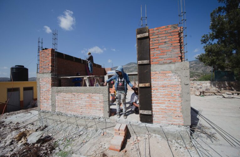 Avanzan obras educativas en Tolimán con apoyo de «La Escuela es Nuestra»