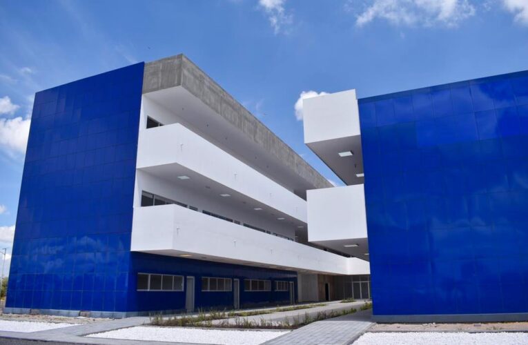 Recibe Facultad de Derecho nuevo edificio en campus Aeropuerto