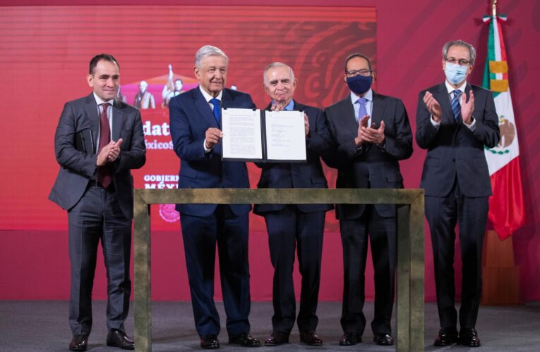 Representantes del Gobierno Federal y de la Iniciativa Privada firman el Plan Nacional de Infraestructura