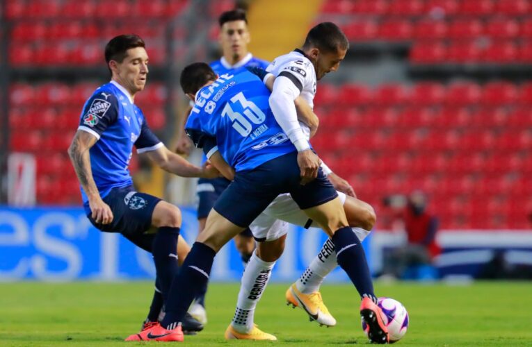 Amarga derrota de Gallos Blancos en los últimos minutos contra Monterrey