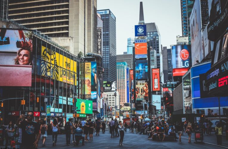 Broadway mantendrá sus teatros cerrados hasta mayo de 2021