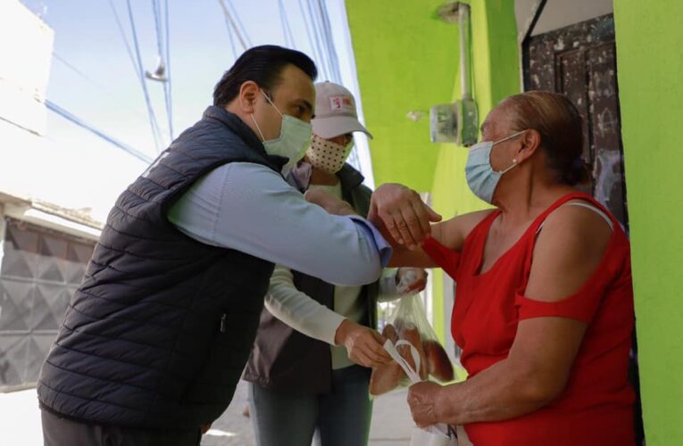 Alimentos y otros apoyos para cuidar a los queretanos en estos momentos difíciles: Luis Nava