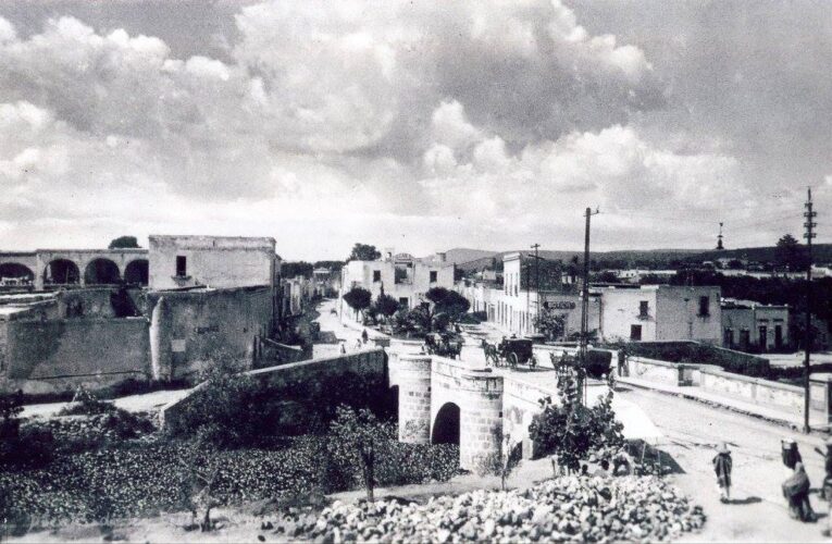 La otra banda: cuando el río Querétaro en Avenida Universidad era una frontera de la ciudad