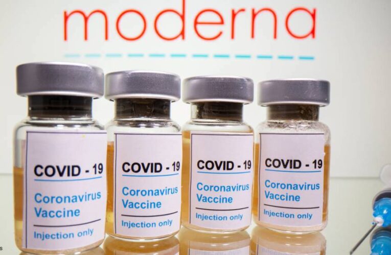 Moderna pide autorización de Estados Unidos y la Unión Europea para distribuir su vacuna contra COVID-19