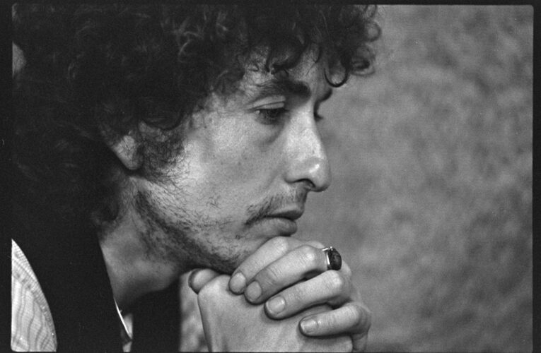 Bob Dylan vende sus 600 canciones a Universal Music