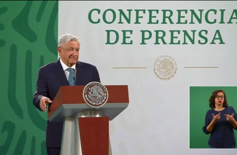 Padrón de Usuarios de Telefonía Móvil es por seguridad de mexicanos: AMLO. INAI dice que es riesgoso.