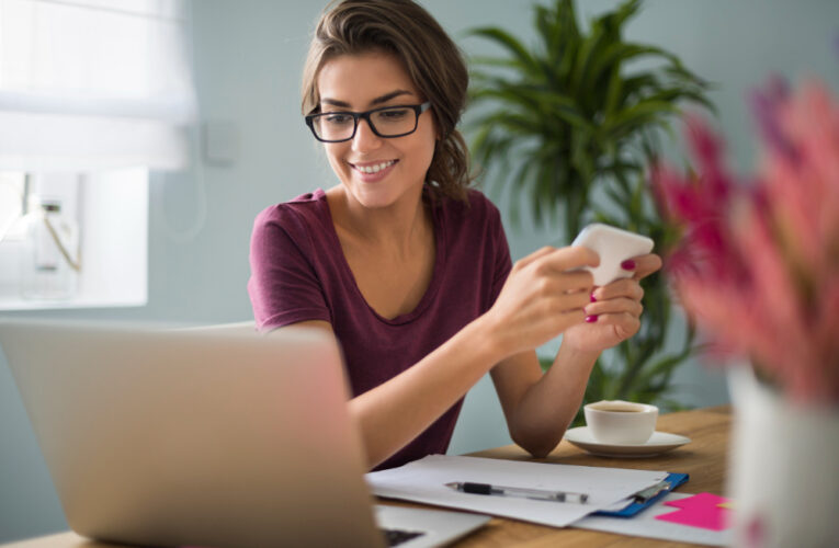 54% de los trabajadores dice notar un aumento de productividad por home office.