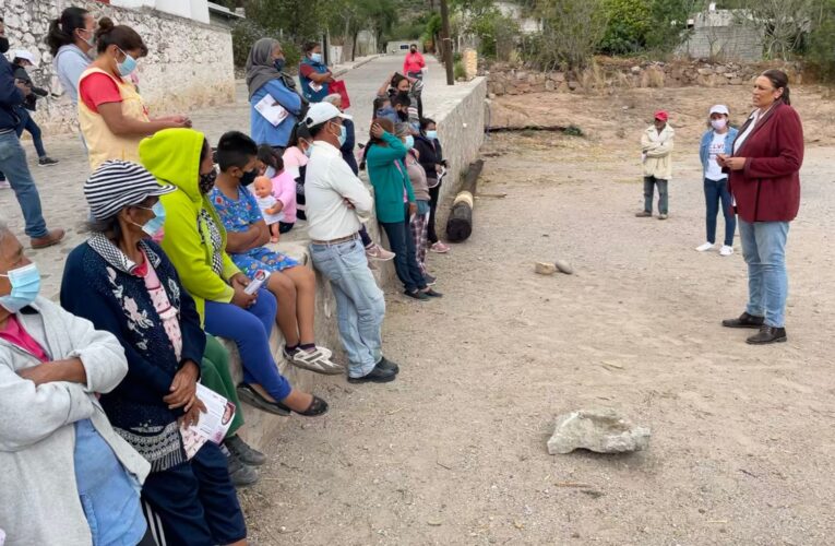 Trabajaré con las o los Presidentes Municipales para generar cursos o programas de autoempleo en el distrito XIV: Elvia Montes.