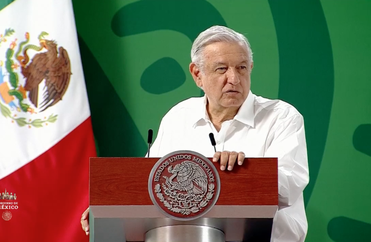 AMLO no descarta juicio a actores políticos tras consulta popular. Está contento por resultados.