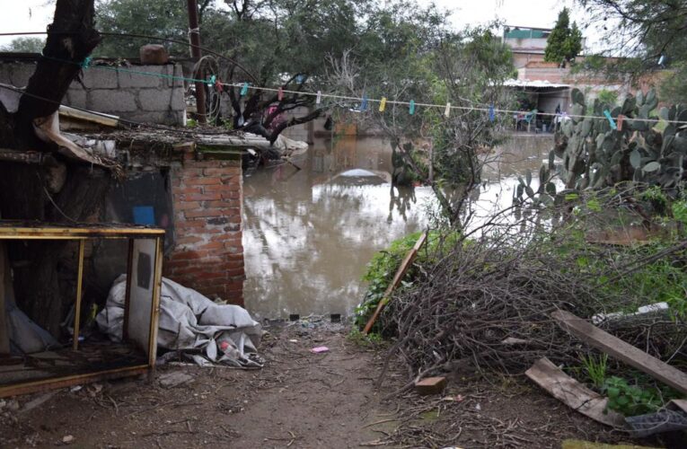 Atiende DIF Estatal contingencia por lluvias en Tequisquiapan y San Juan del Río