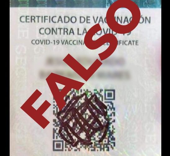 Secretaría de Salud advierte sobre tarjeta de vacunación anticovid falsa.