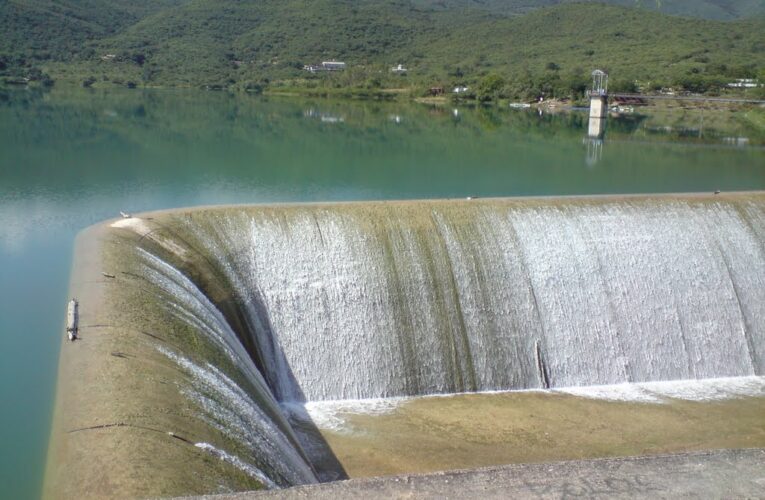 Comienzan presas de Querétaro a recuperar sus niveles normales de agua.