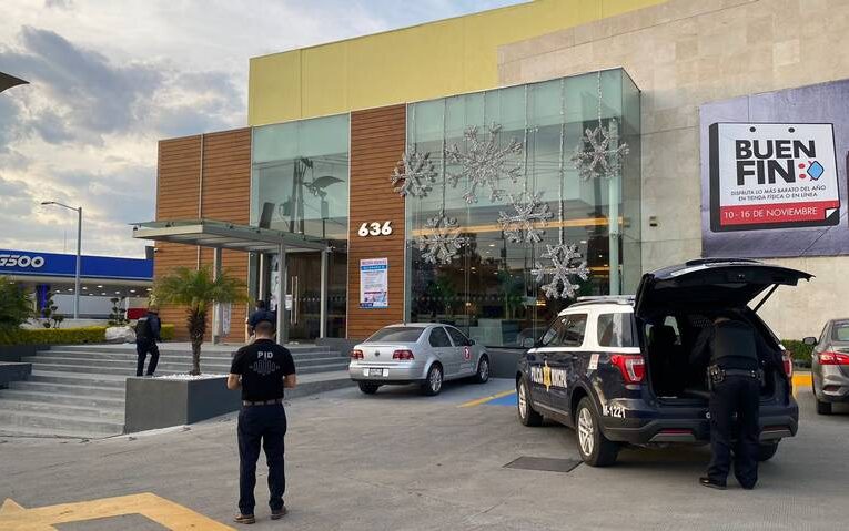 Empresario asesinado en mueblería tenía varias identidades.