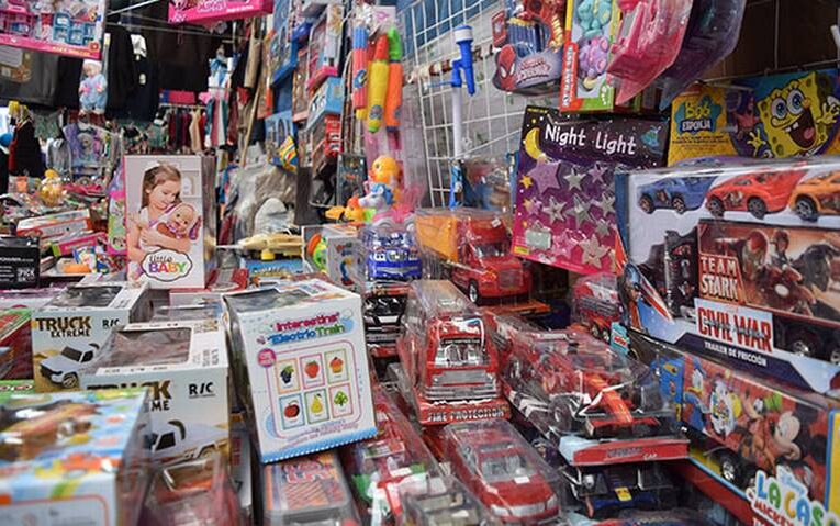 A pesar de ampliación de horario, comerciantes no obtuvieron ventas esperadas por Día de Reyes.