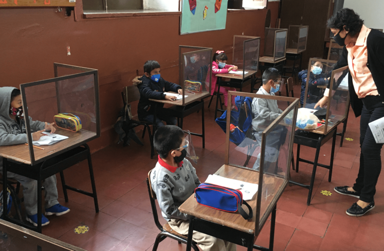 Pese a cuarta ola de Covid-19, gran cantidad de alumnos y  profesores regresarán a las aulas en Querétaro.