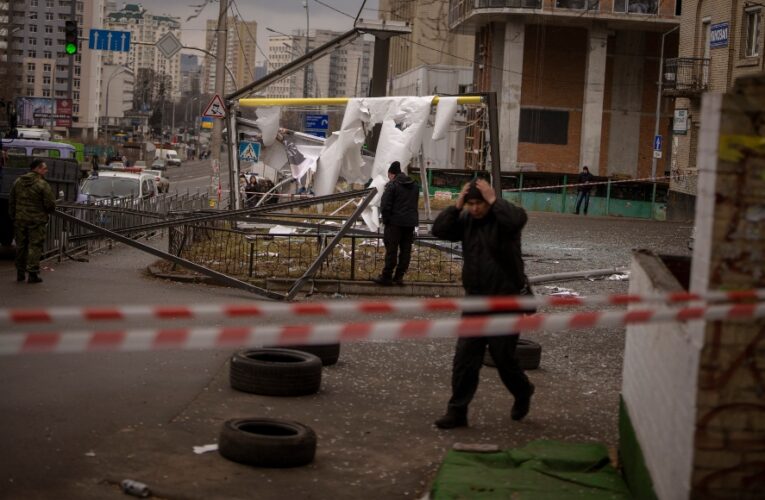 Reportan explosión en edificio contiguo a la embajada mexicana en Kiev