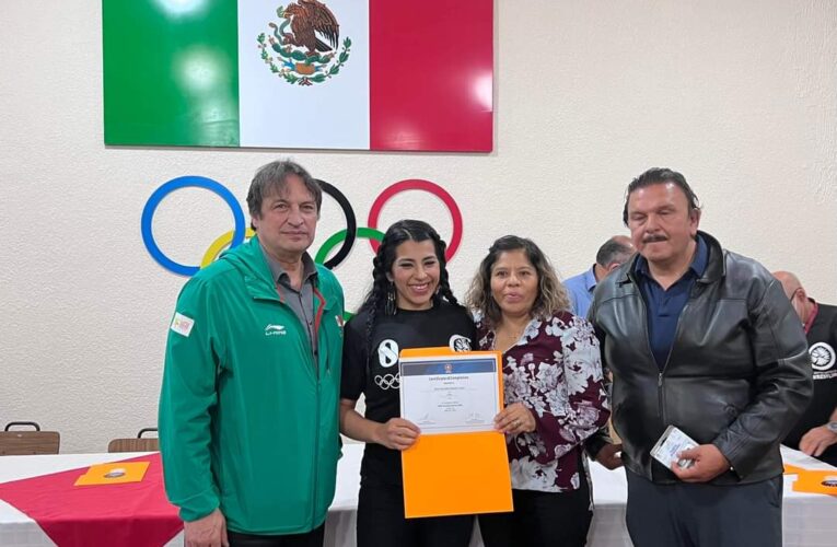 Queretanos logran certificación internacional en luchas asociadas