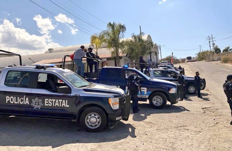 Enfrentamiento en Apaseo El Grande deja tres muertos y un herido.