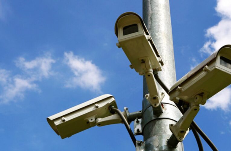 Aumentan red de fibra óptica y cámaras de videovigilancia en la capital