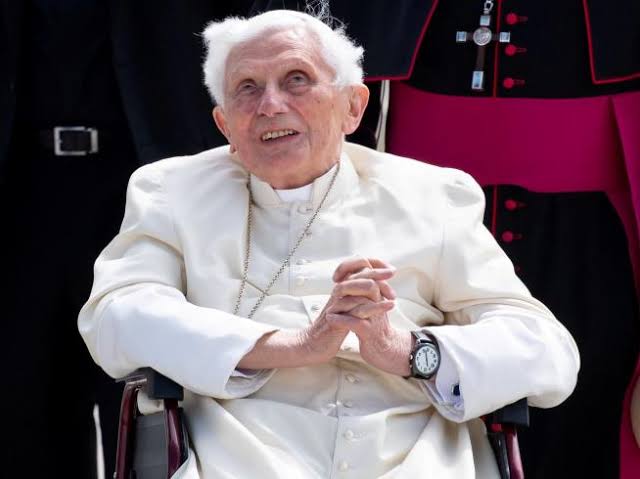 Muere el papa Benedicto XVI a los 95 años