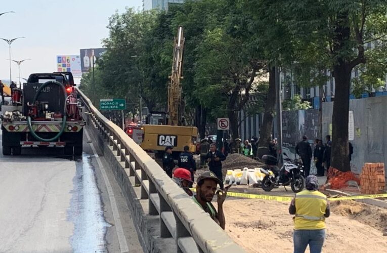 Derrumbe en alcaldía Miguel Hidalgo de la CDMX deja dos personas atrapadas y una fallecida