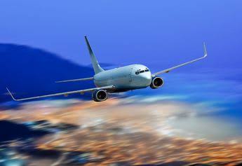 ¿Viajes al pasado? Avión despega en 2023 y aterriza en 2022