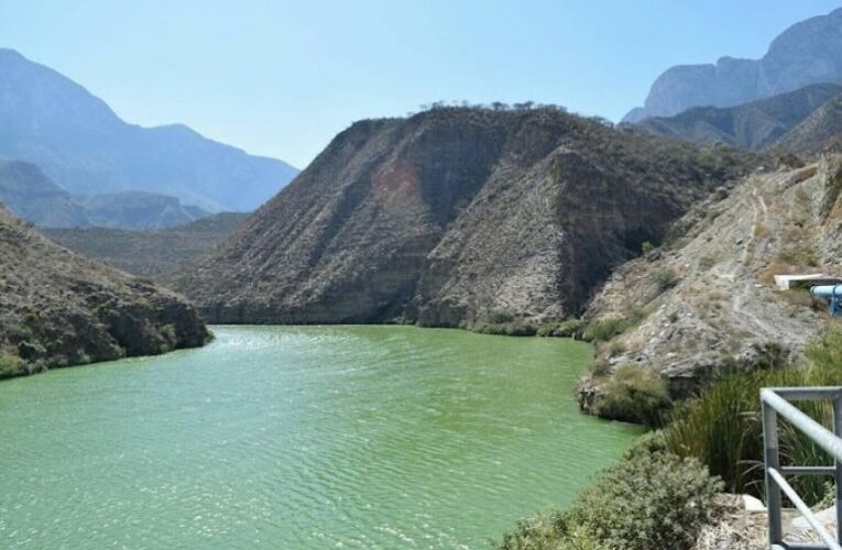 Kuri González garantiza que habrá agua para toda la población