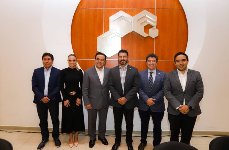 Municipio de Querétaro y Colegio de Arquitectos firman convenio de colaboración