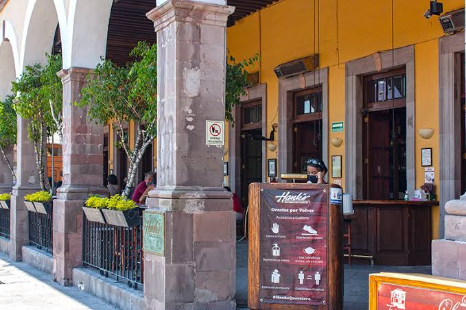 Restaurantes en Querétaro obtienen amparo a favor de espacios para fumadores