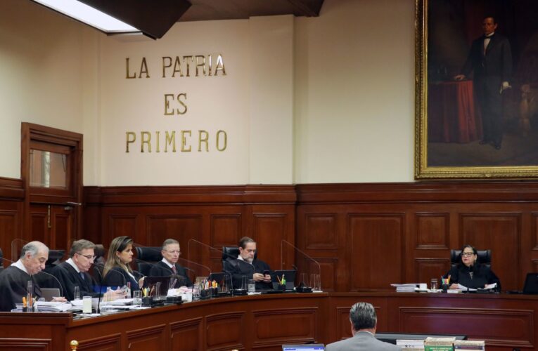 Ministros de la SCJN declaran inválida la primera parte del Plan B de reforma electoral