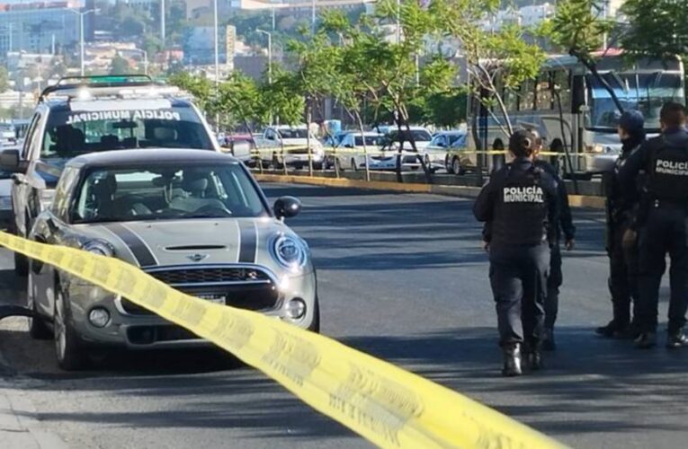 Fallece mujer al ser atropellada en Bernardo Quintana; detienen a una persona