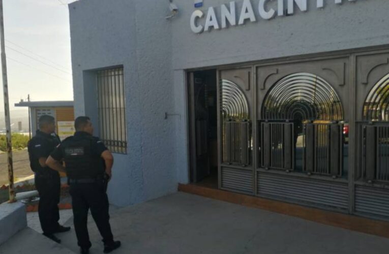 Roban oficinas de la Canacintra en San Juan del Río