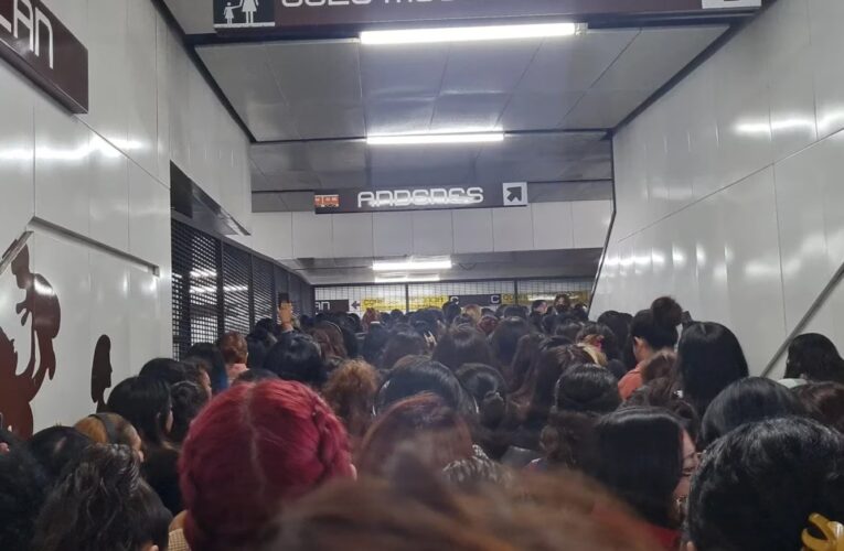 Líneas 9 y 7 de Metro colapsan en plena quincena