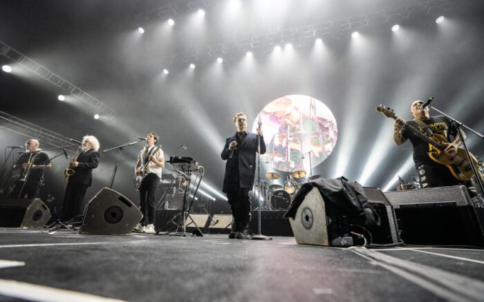 Fans de Los Fabulosos Cadillacs listos para disfrutar de concierto gratuito en el Zócalo