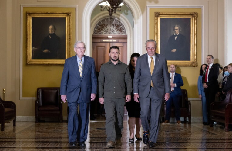 Presidente ucraniano, Volodimir Zelenski, busca apoyo en Washington para enfrentar invasión rusa