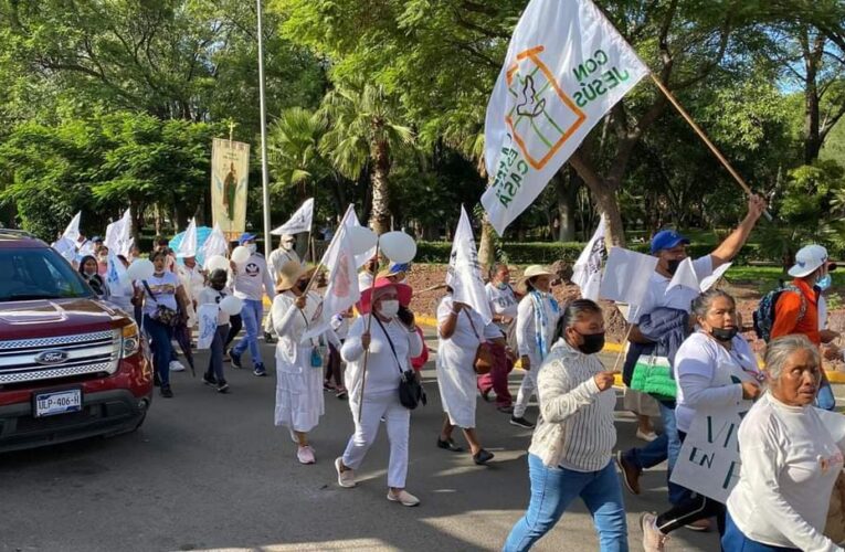 Querétaro se une por la paz: más de 5 mil participan en caminata