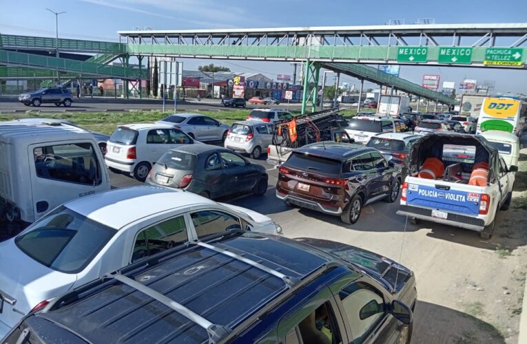 Transportistas bloquean la México-Pachuca para exigir seguridad