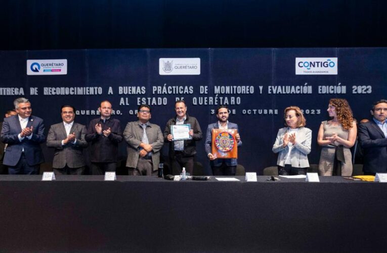 Gobernador de Querétaro recibe reconocimiento a Buenas Prácticas de Monitoreo y Evaluación 2023