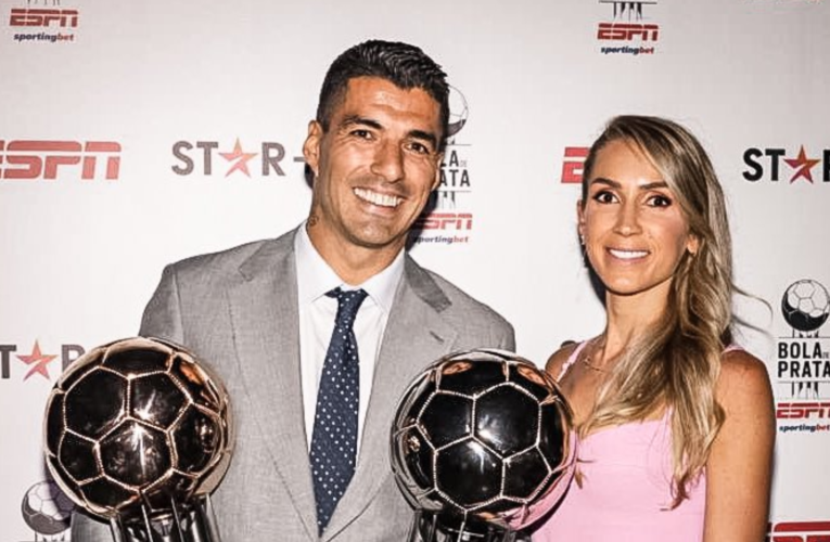 Luis Suárez gana el premio al mejor jugador brasileirao