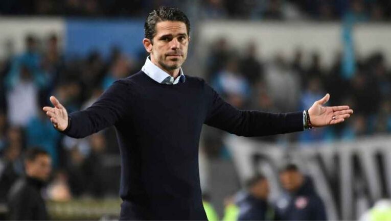 Nombran de manera oficial a Fernando Gago como entrenador de las Chivas