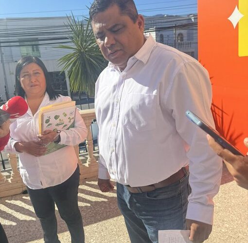 Mario Escobar, padre de Debanhi, se registró como precandidato a diputado federal por Movimiento Ciudadano