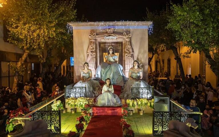 Realizan Cabalgata Tradicional de Querétaro 2023