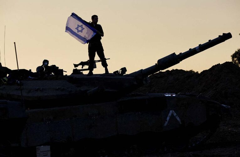 Israel denuncia que Hamás continúa teniendo 137 rehenes